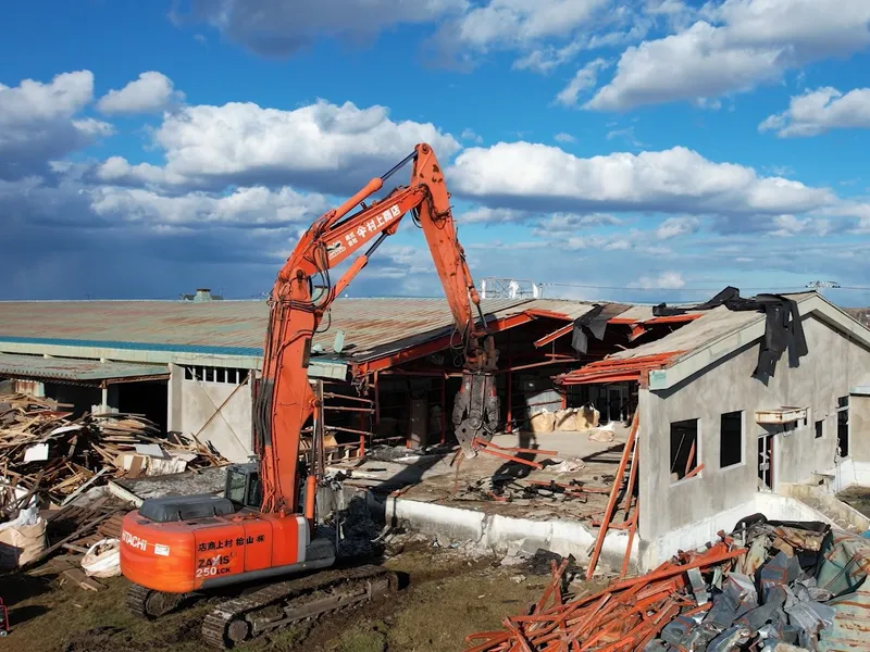 解体工事から発生材の撤去・回収・処分まで一貫